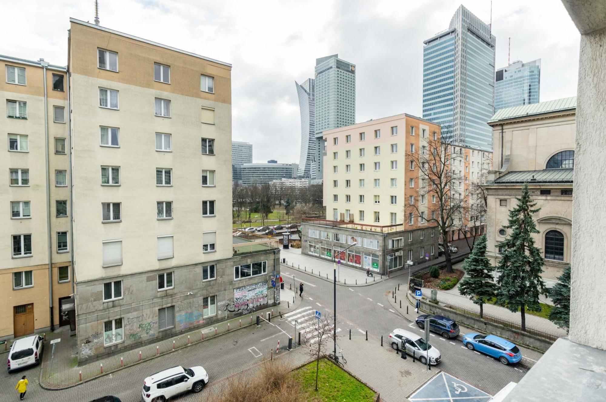 Cinnamon Apartment Metro Swietokrzyska Varşovia Exterior foto